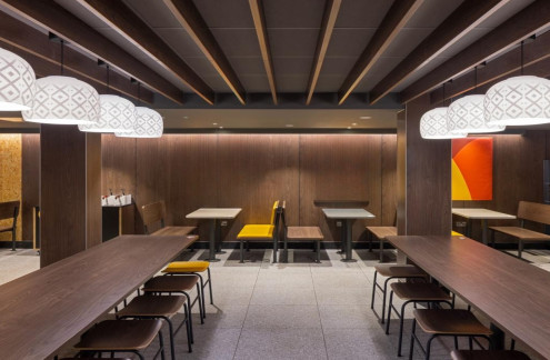  Sustainable Interior Surfacing for Popular Fast Food Restaurant 