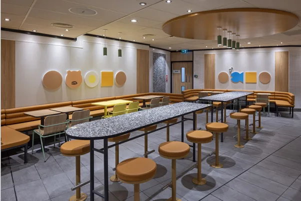9a94c6mcdonalds-display-world-2-webp.jpg