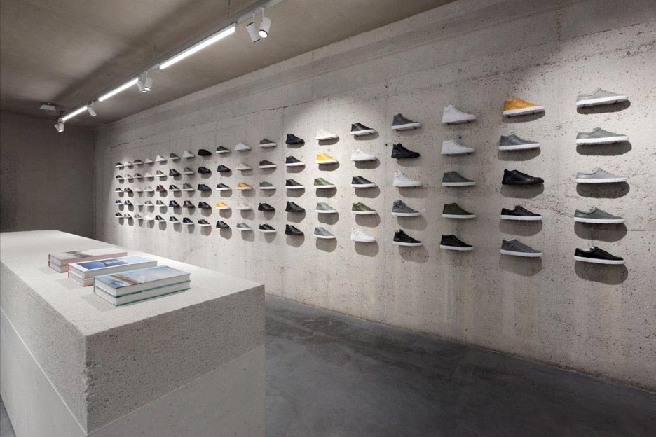 Minimal concrete interiors for ETQ Amsterdam store News